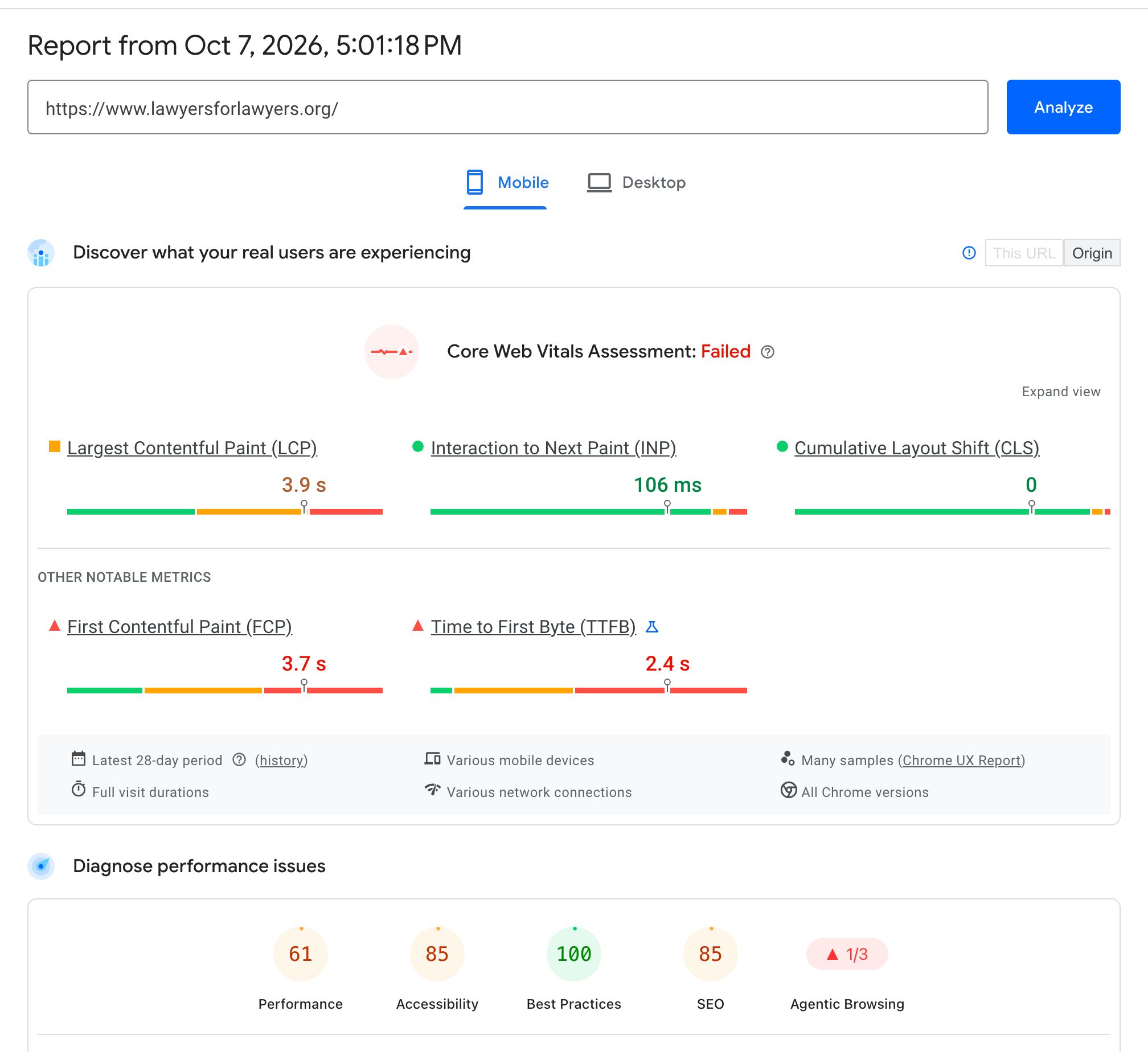 Google PageSpeed Insights voor lawyersforlawyers.org: Core Web Vitals niet gehaald, LCP 3,9 s, INP 106 ms, CLS 0, FCP 3,7 s, TTFB 2,4 s. Testscores: prestatie 61, toegankelijkheid 85, best practices 100, SEO 85, agentic browsing 1 van 3.